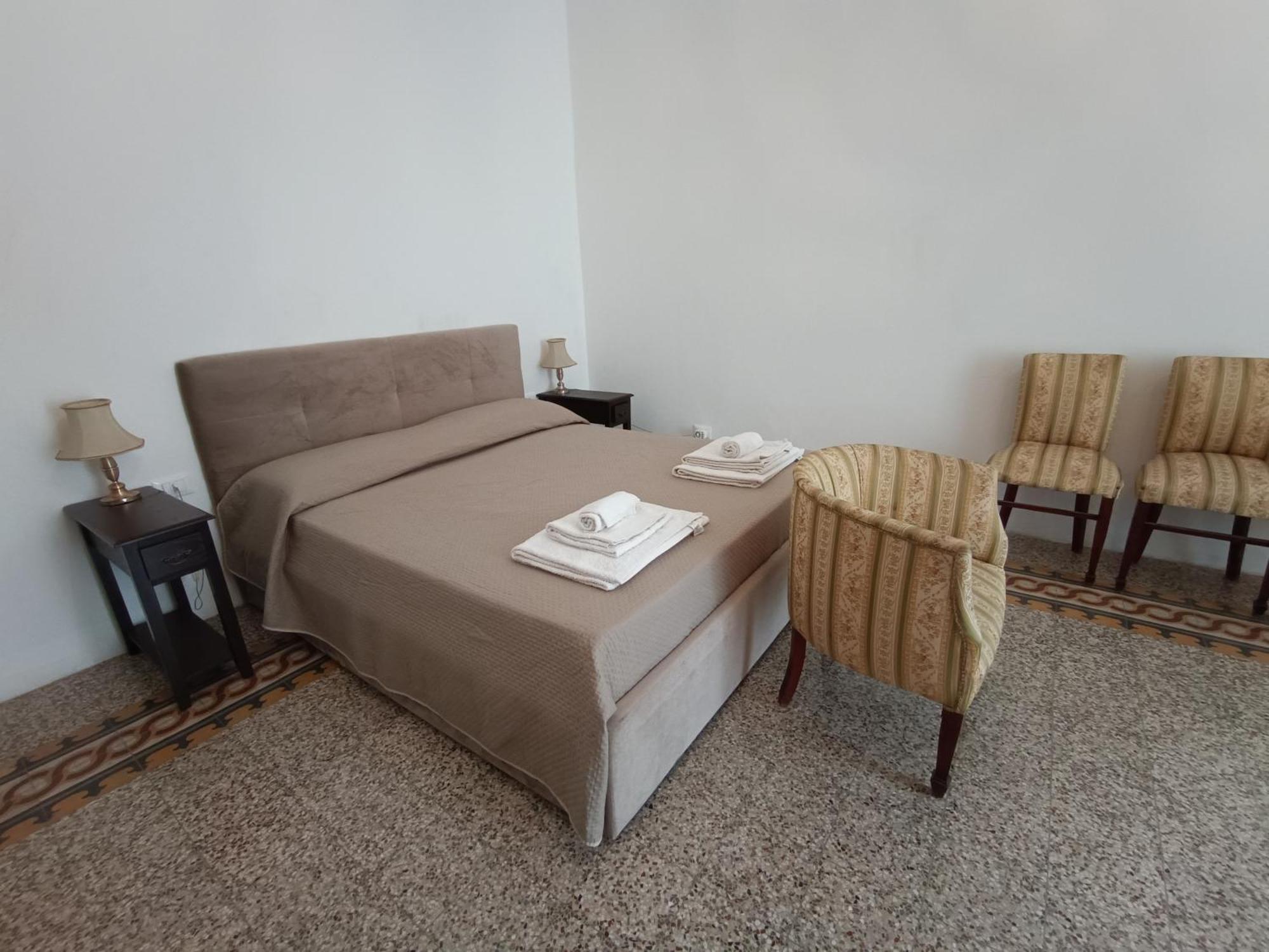 Il Genio Del Porto - Mabbonath Couette-café Palerme